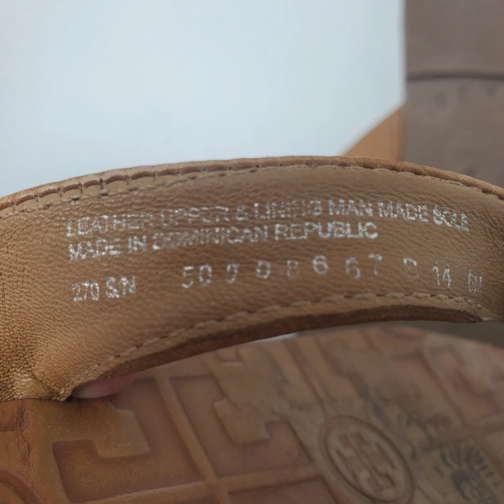 Tory Burch Miller Tan Leather Logo Medallion Thong Sandal 6M Flip Flops 50908667